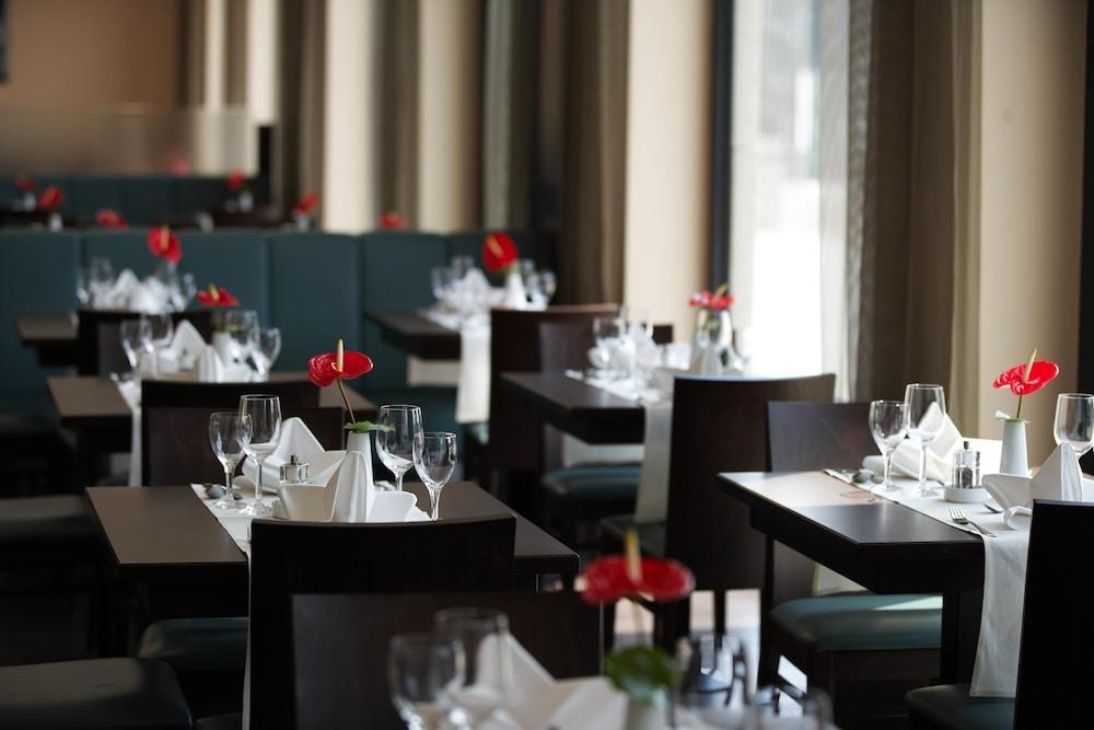 Intercityhotel Hotel 4*