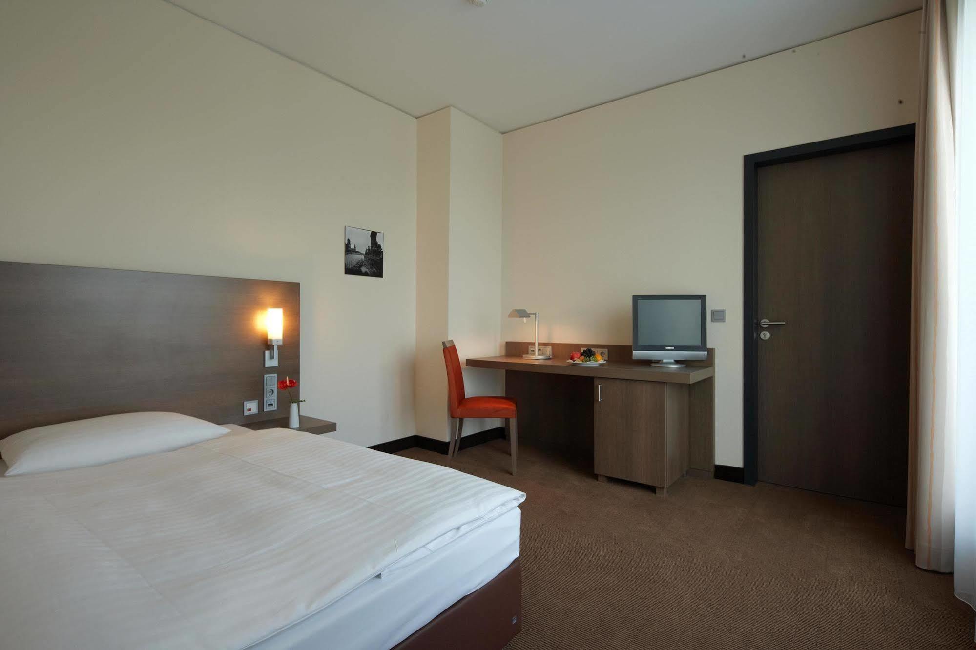 Intercityhotel 4* Dresden